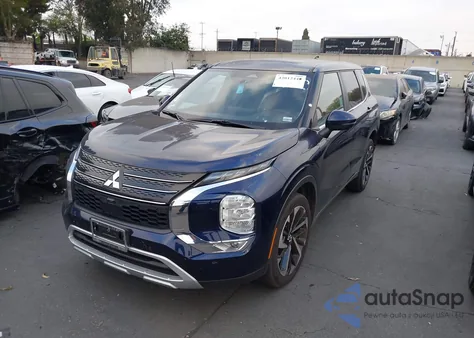 2024 Mitsubishi Outlander Se 2.5 2Wd из США, поврежденный, VIN JA4J3VA87RZ046702